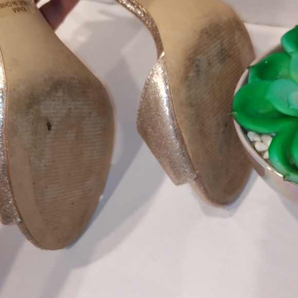 Badgley Mischka Gold Open Toe Rhinestones He… - Picture 10 of 15